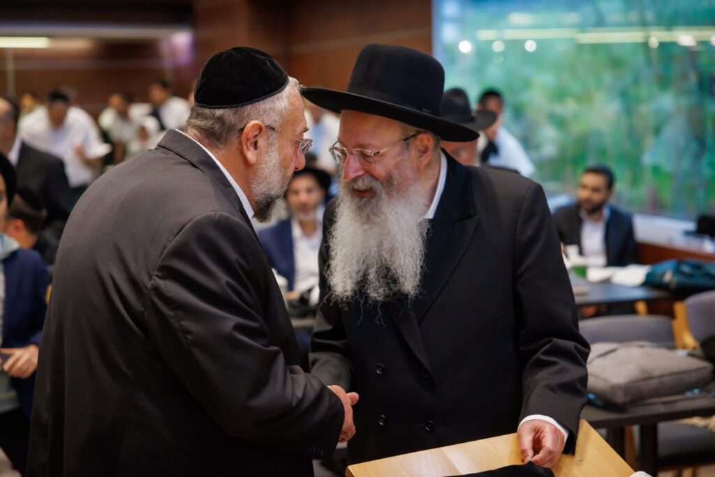 עצרת אלפים במקסיקו במהלך מסע "קרן עולם התורה" עצרת אלפים במקסיקו במהלך מסע "קרן עולם התורה"