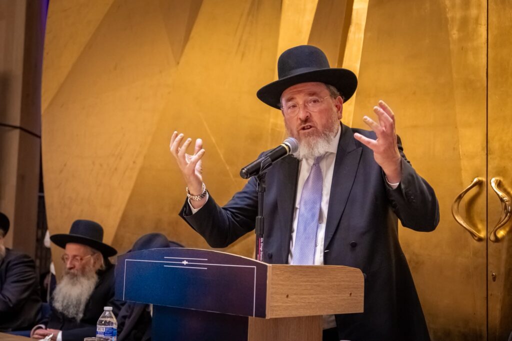 עצרת אלפים במקסיקו במהלך מסע "קרן עולם התורה" עצרת אלפים במקסיקו במהלך מסע "קרן עולם התורה"