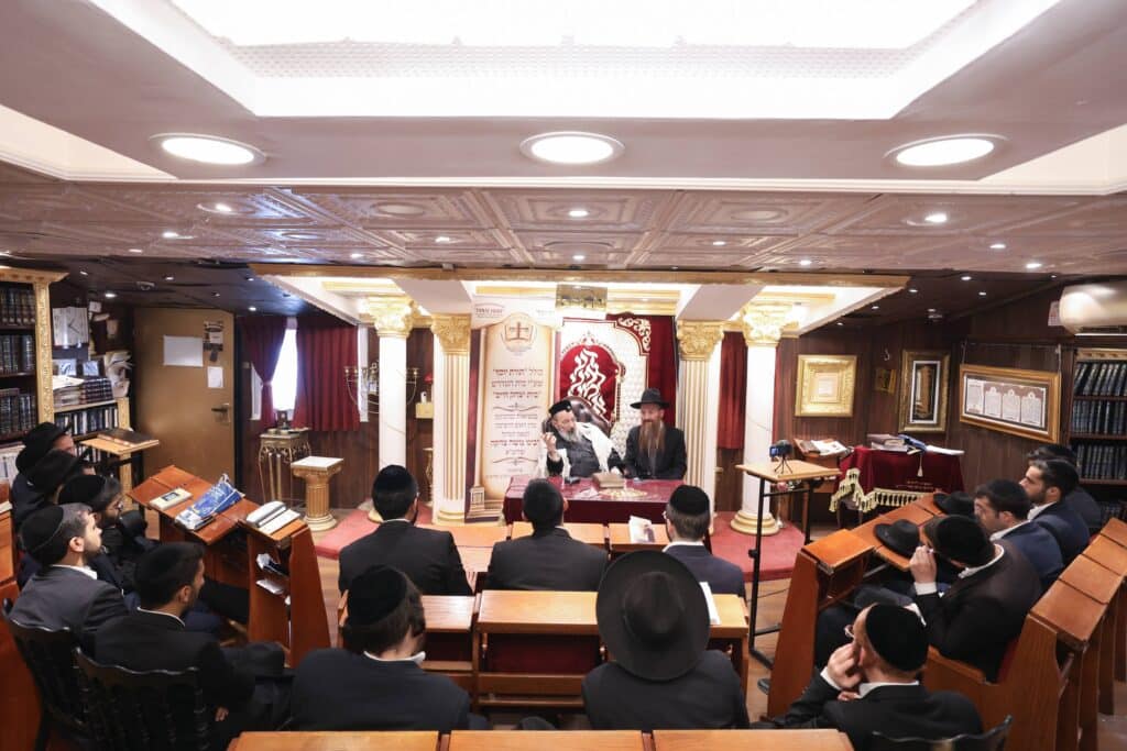 גלריה: האברכים עלו להתברך במעונם של גדולי ישראל גלריה: האברכים עלו להתברך במעונם של גדולי ישראל