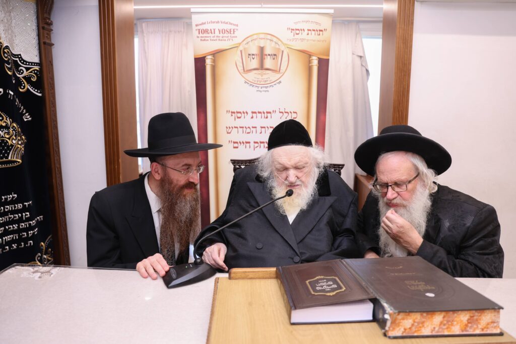 גלריה: האברכים עלו להתברך במעונם של גדולי ישראל גלריה: האברכים עלו להתברך במעונם של גדולי ישראל