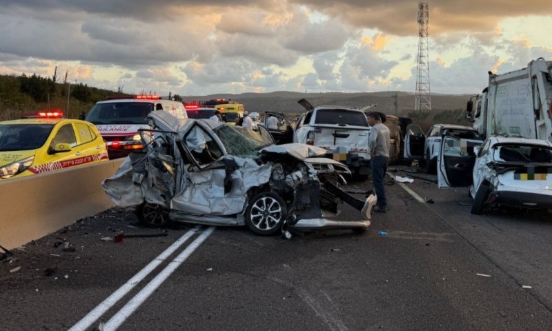 הרוגה ופצוע קשה בתאונה בין 4 כלי רכב סמוך לעתלית