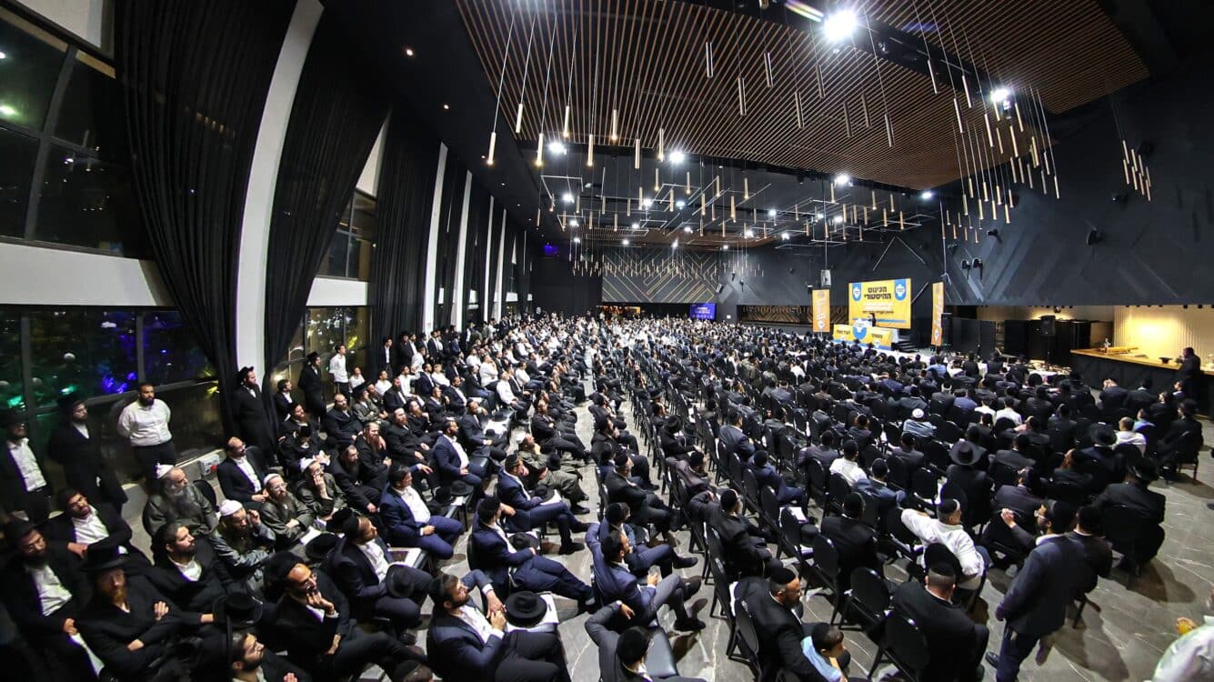 אלפים בכינוס בטבריה: הקריאה להתחזק מול אתגרי הטכנולוגיה