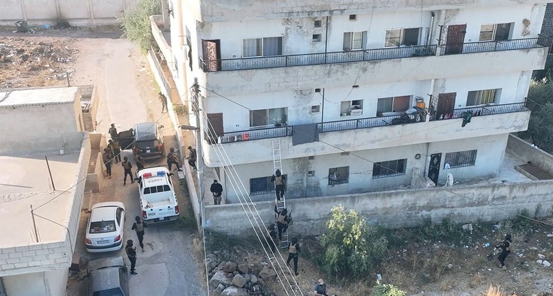 סמוך לגולן: סוריה חשפה חוליית דאעש עם חומרי נפץ