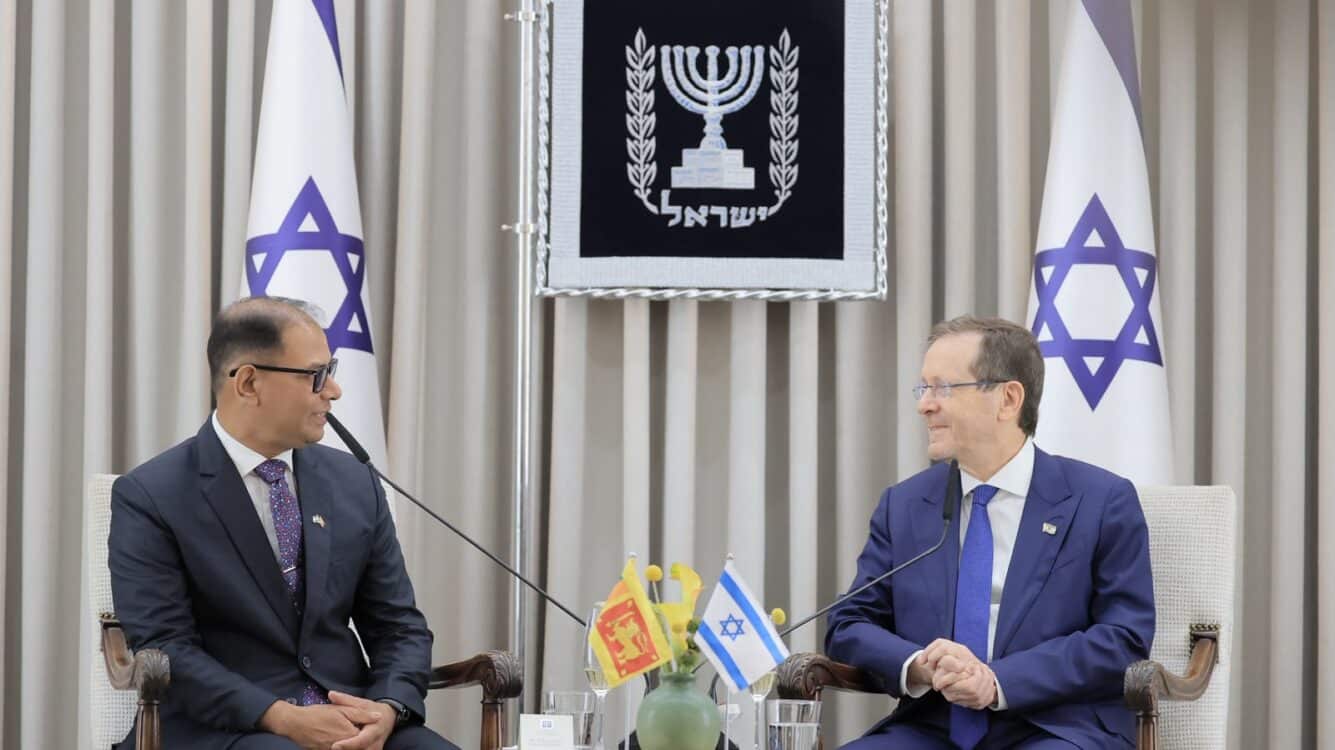 לראשונה מהטבח: צ׳ילה והונדורס מחזירות את השגרירים לישראל