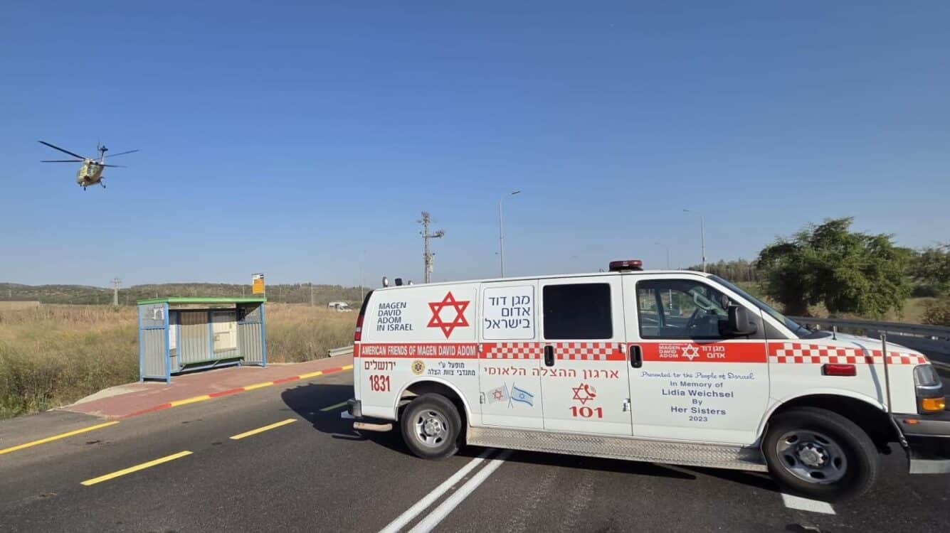 פעוט בן שנתיים טבע בבריכה ופונה במסוק במצב אנוש