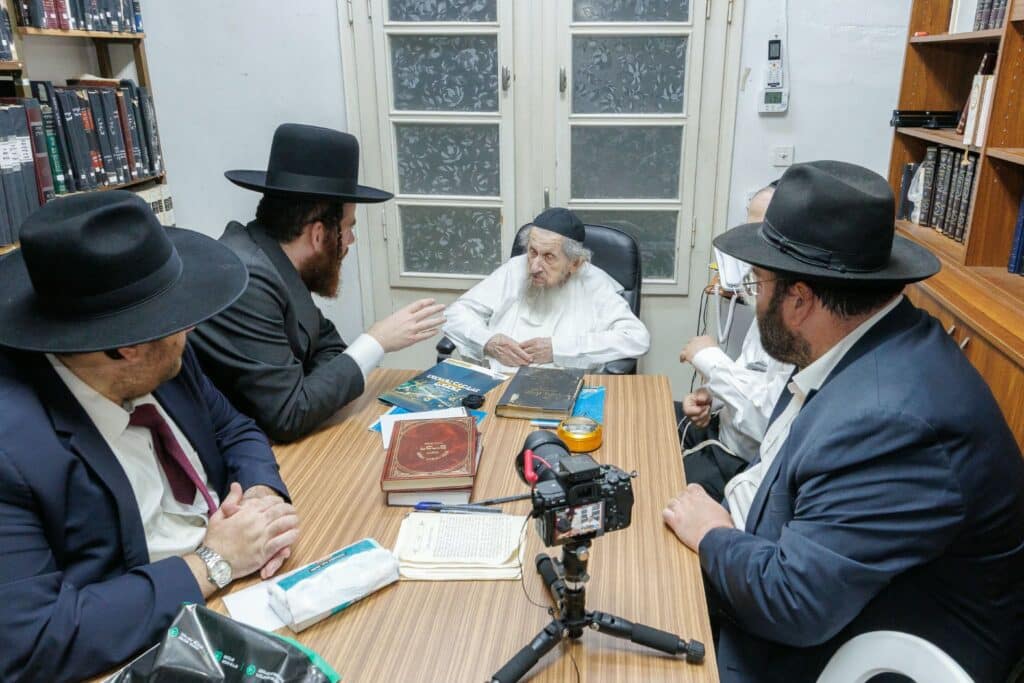 בשידור מיוחד בוועידת ‘כלכלה בתבונה’: ההדרכות הכלכליות המיוחדות של גדולי ישראל שליט”א בשידור מיוחד בוועידת ‘כלכלה בתבונה’: ההדרכות הכלכליות המיוחדות של גדולי ישראל שליט”א