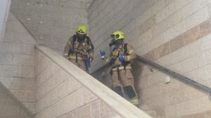 בהלה במודיעין עילית: חבילה בדואר דלפה ועוררה חשד לחומ"ס