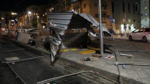 פורעים עקרו גדרות - המשטרה הפעילה מכת"זית ורימוני הלם