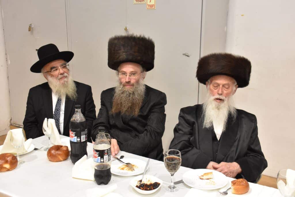 שמחת השבע ברכות לנכדת הגאון הגדול רבי משה נחשוני שליט"א שמחת השבע ברכות לנכדת הגאון הגדול רבי משה נחשוני שליט"א