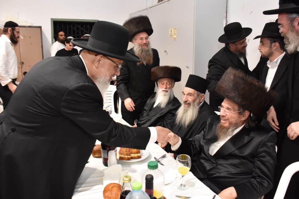 שמחת השבע ברכות לנכדת הגאון הגדול רבי משה נחשוני שליט"א שמחת השבע ברכות לנכדת הגאון הגדול רבי משה נחשוני שליט"א