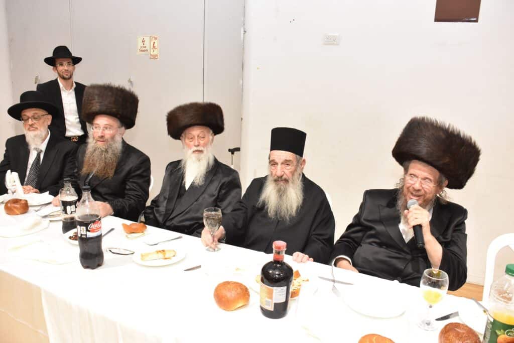 שמחת השבע ברכות לנכדת הגאון הגדול רבי משה נחשוני שליט"א שמחת השבע ברכות לנכדת הגאון הגדול רבי משה נחשוני שליט"א
