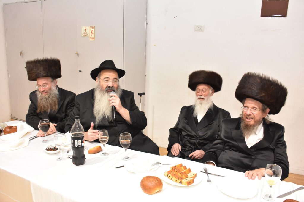 שמחת השבע ברכות לנכדת הגאון הגדול רבי משה נחשוני שליט"א שמחת השבע ברכות לנכדת הגאון הגדול רבי משה נחשוני שליט"א
