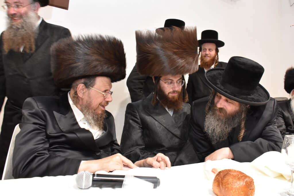 שמחת השבע ברכות לנכדת הגאון הגדול רבי משה נחשוני שליט"א שמחת השבע ברכות לנכדת הגאון הגדול רבי משה נחשוני שליט"א