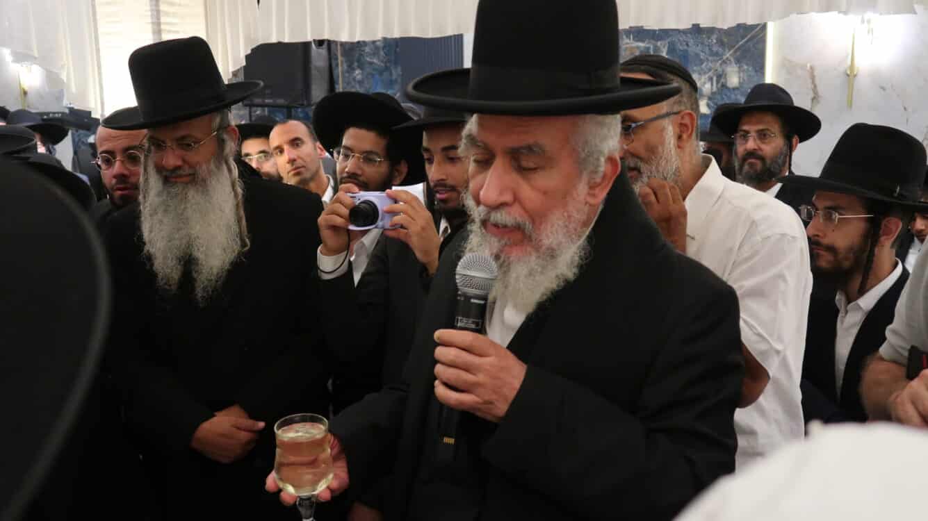 גלריה: שמחת נישואי נכדת פוסק עדת תימן הגר"י רצאבי