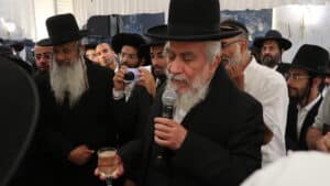 גלריה: שמחת נישואי נכדת פוסק עדת תימן הגר"י רצאבי