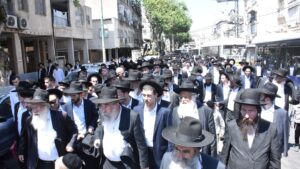 במעמד גדולי ישראל: בתו של מרן הגרי"ש אלישיב הובאה למנוחות
