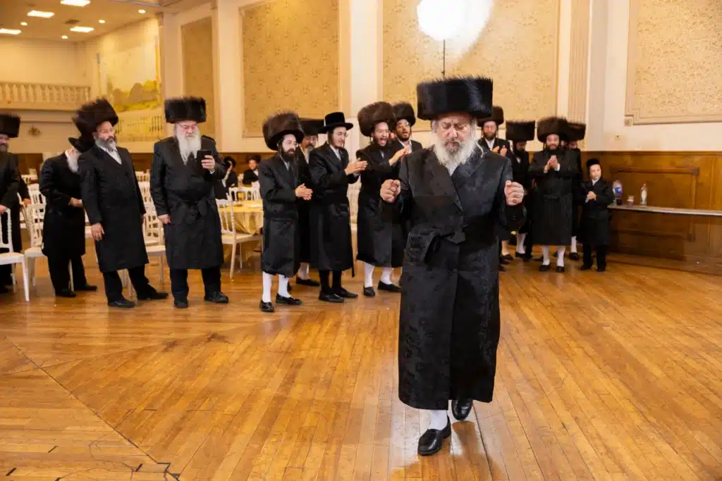 שמחת בית רימנוב: נכד האדמו"ר מקאמרנא נישא באנטוורפן שמחת בית רימנוב: נכד האדמו"ר מקאמרנא נישא באנטוורפן