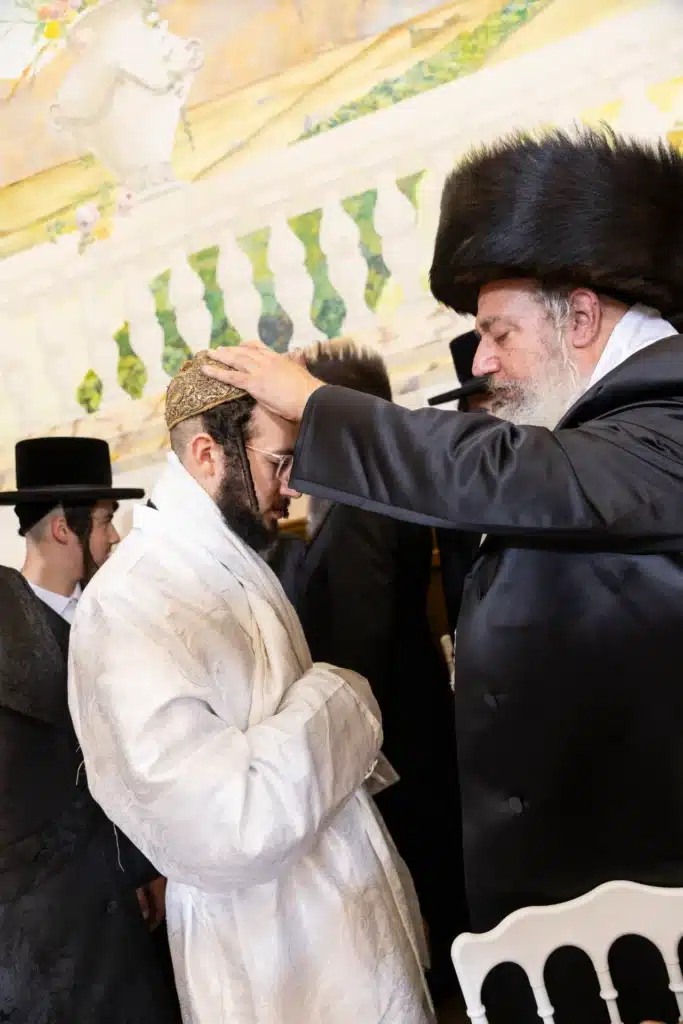 שמחת בית רימנוב: נכד האדמו"ר מקאמרנא נישא באנטוורפן שמחת בית רימנוב: נכד האדמו"ר מקאמרנא נישא באנטוורפן