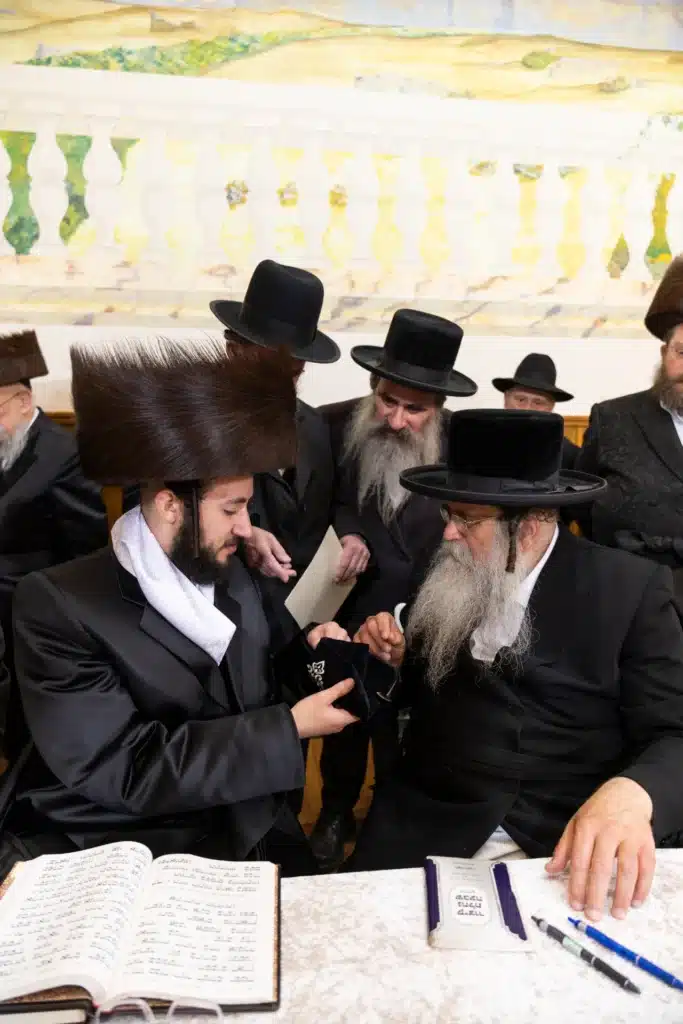 שמחת בית רימנוב: נכד האדמו"ר מקאמרנא נישא באנטוורפן שמחת בית רימנוב: נכד האדמו"ר מקאמרנא נישא באנטוורפן