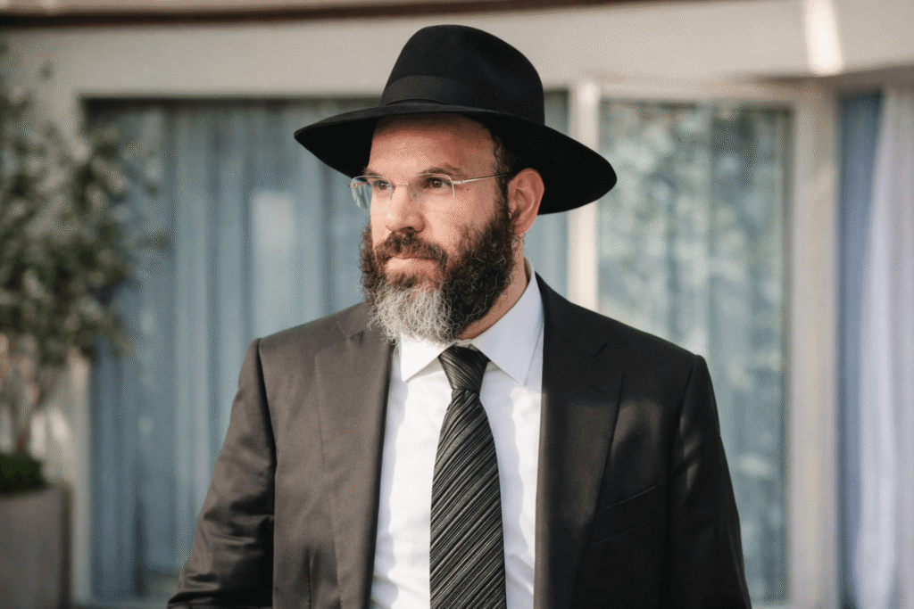 מיליארדים, מטוסים והון לצדקה: נגידי עולם התורה נחשפים מיליארדים, מטוסים והון לצדקה: נגידי עולם התורה נחשפים