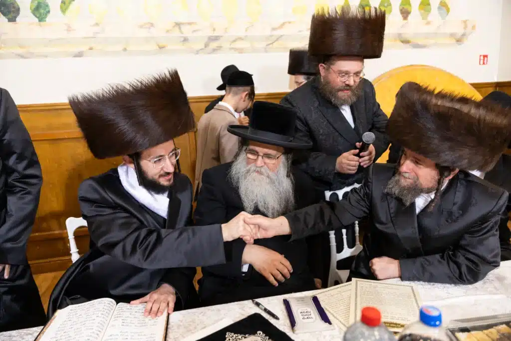 שמחת בית רימנוב: נכד האדמו"ר מקאמרנא נישא באנטוורפן שמחת בית רימנוב: נכד האדמו"ר מקאמרנא נישא באנטוורפן