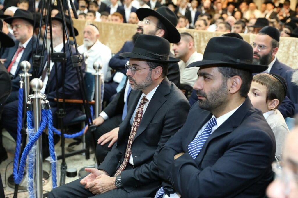 בשיעור ביזדים: המונים הקבילו את פני הראשון לציון הגר"י יוסף בשיעור ביזדים: המונים הקבילו את פני הראשון לציון הגר"י יוסף