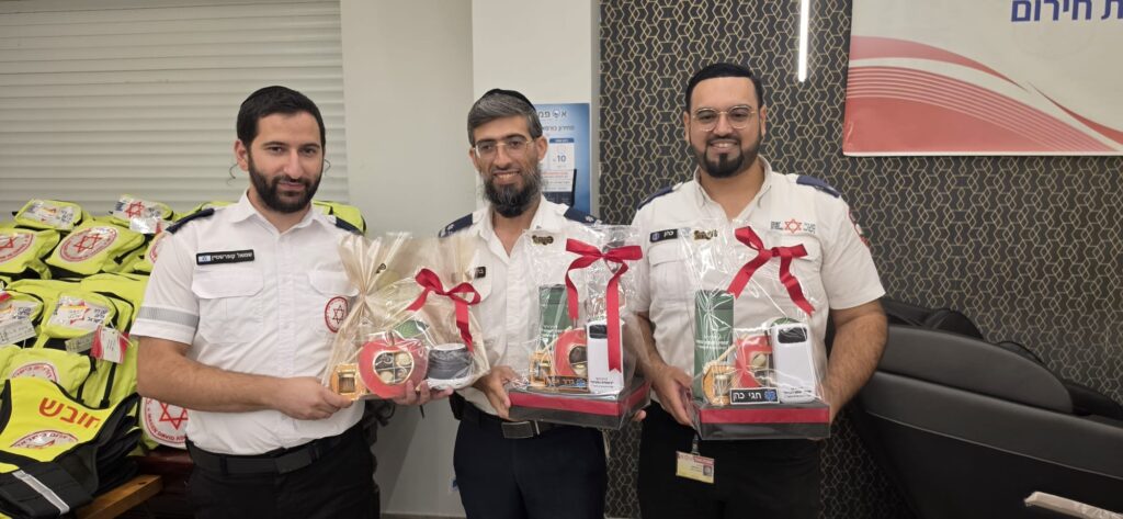 25 חובשים חדשים מצטרפים למערך מצילי החיים של מד"א-הצלה דרום, מד"א אשדוד ומרחב לכיש 25 חובשים חדשים מצטרפים למערך מצילי החיים של מד"א-הצלה דרום, מד"א אשדוד ומרחב לכיש