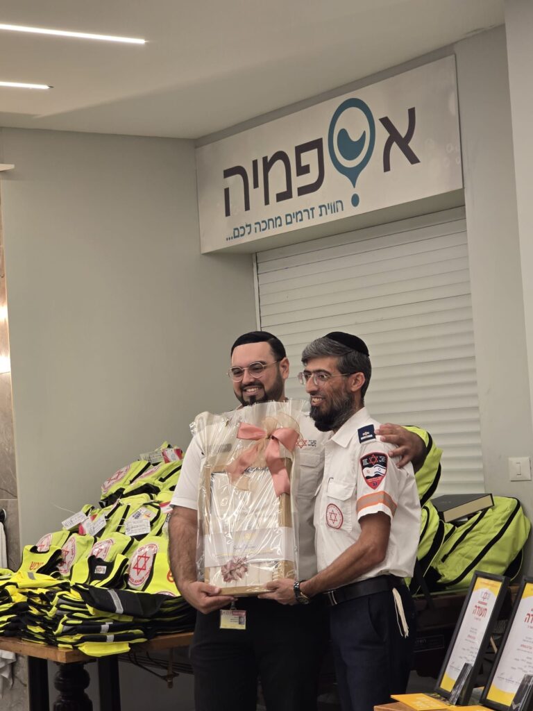 25 חובשים חדשים מצטרפים למערך מצילי החיים של מד"א-הצלה דרום, מד"א אשדוד ומרחב לכיש 25 חובשים חדשים מצטרפים למערך מצילי החיים של מד"א-הצלה דרום, מד"א אשדוד ומרחב לכיש