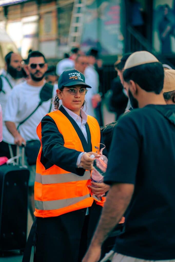 אשרי עין ראתה זאת: אלפים גדשו את היכל התורה באומן אשרי עין ראתה זאת: אלפים גדשו את היכל התורה באומן