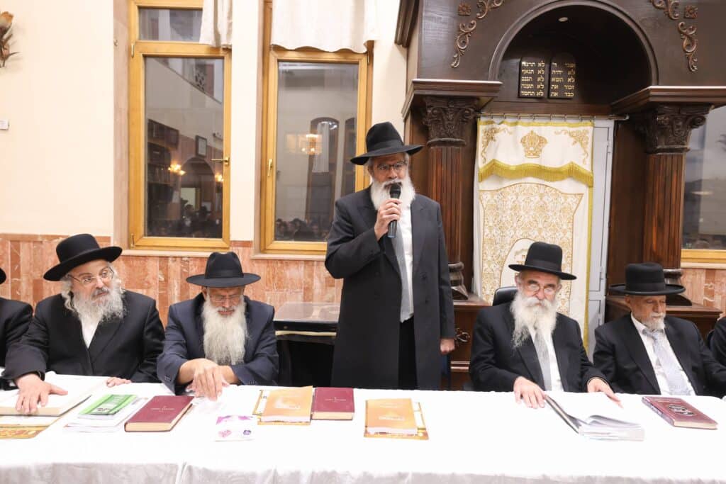 עם חלוקת מלגות: מעמד הקבלת פני רבו האדיר של ארגון "מסורת" עם חלוקת מלגות: מעמד הקבלת פני רבו האדיר של ארגון "מסורת"