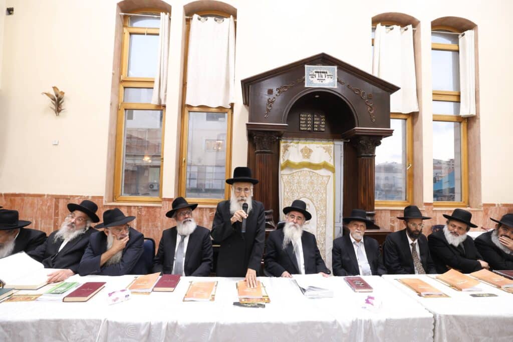 עם חלוקת מלגות: מעמד הקבלת פני רבו האדיר של ארגון "מסורת" עם חלוקת מלגות: מעמד הקבלת פני רבו האדיר של ארגון "מסורת"