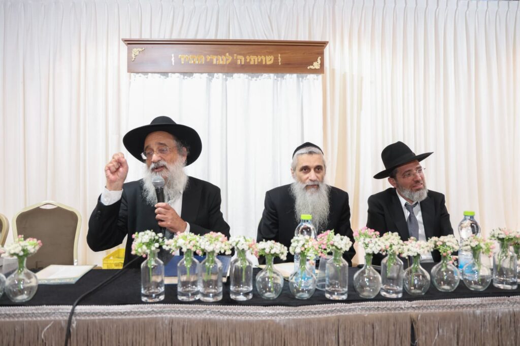 מעל מאה בחורים: גלריה ממעמד הסיומים בקהילת מסילת ישרים מעל מאה בחורים: גלריה ממעמד הסיומים בקהילת מסילת ישרים