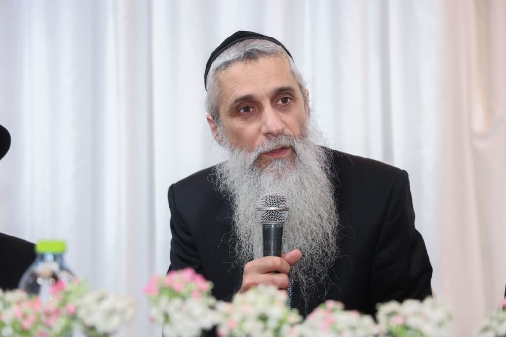 מעל מאה בחורים: גלריה ממעמד הסיומים בקהילת מסילת ישרים מעל מאה בחורים: גלריה ממעמד הסיומים בקהילת מסילת ישרים