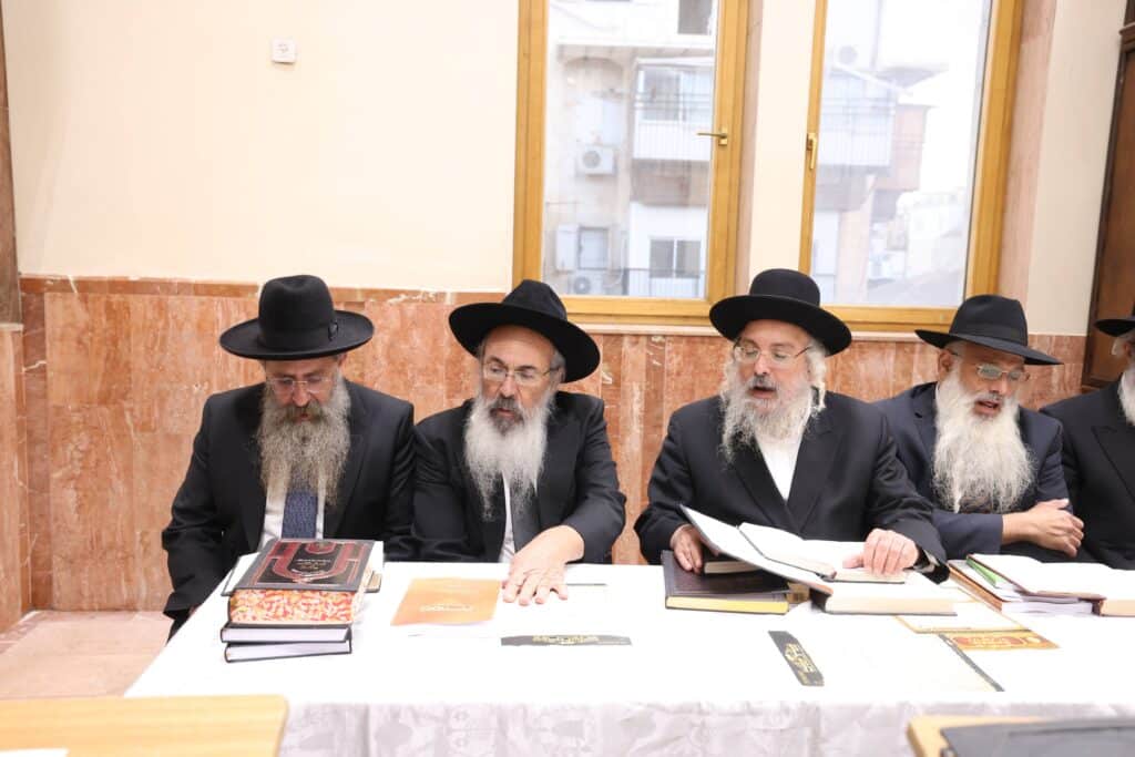עם חלוקת מלגות: מעמד הקבלת פני רבו האדיר של ארגון "מסורת" עם חלוקת מלגות: מעמד הקבלת פני רבו האדיר של ארגון "מסורת"