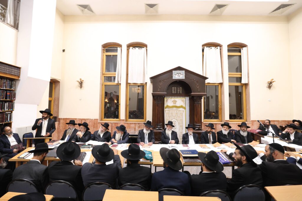 עם חלוקת מלגות: מעמד הקבלת פני רבו האדיר של ארגון "מסורת" עם חלוקת מלגות: מעמד הקבלת פני רבו האדיר של ארגון "מסורת"