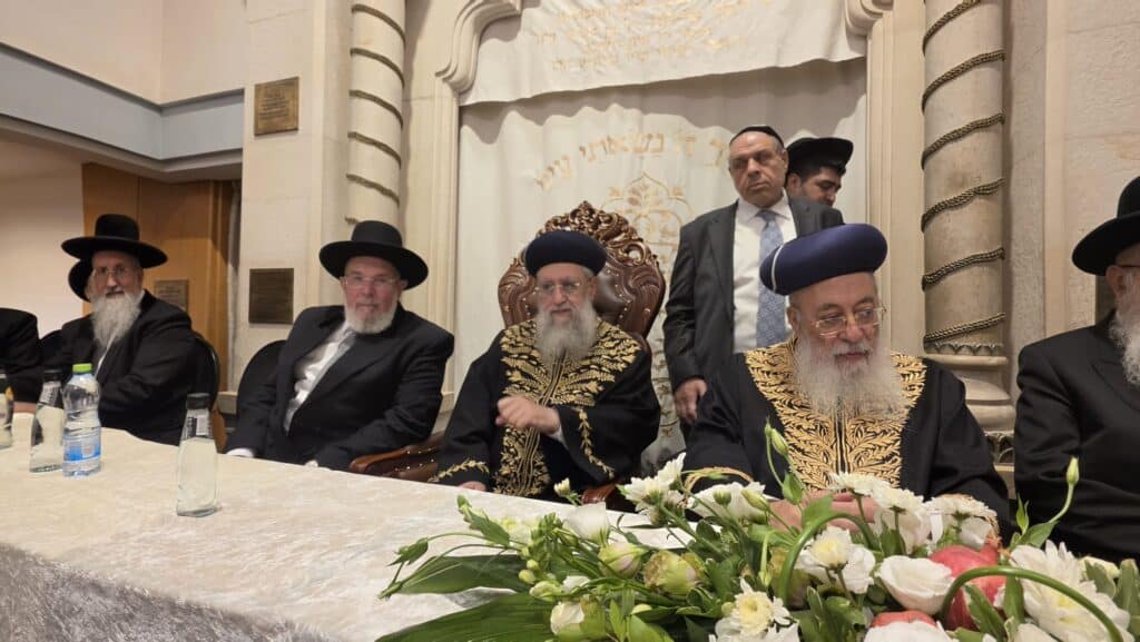 מאות רבנים ודיינים התכנסו למעמד 'הקבלת פני רבו' לראשון לציון מאות רבנים ודיינים התכנסו למעמד 'הקבלת פני רבו' לראשון לציון
