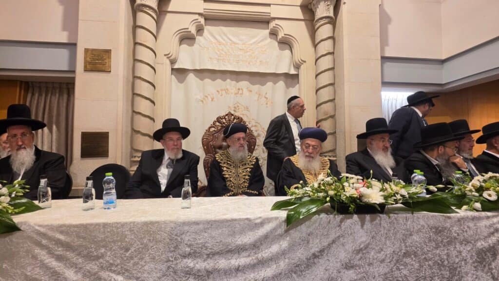 מאות רבנים ודיינים התכנסו למעמד 'הקבלת פני רבו' לראשון לציון מאות רבנים ודיינים התכנסו למעמד 'הקבלת פני רבו' לראשון לציון