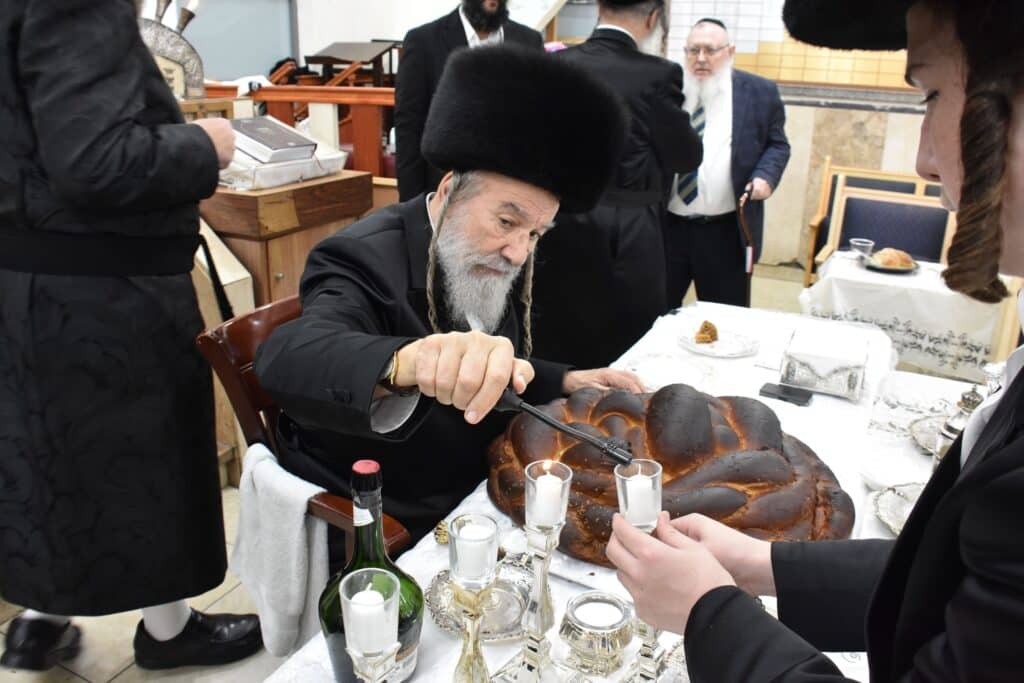 גלריה: ערב יום כיפור ומוצאי יום כיפור בחצר חסידות אשלג גלריה: ערב יום כיפור ומוצאי יום כיפור בחצר חסידות אשלג