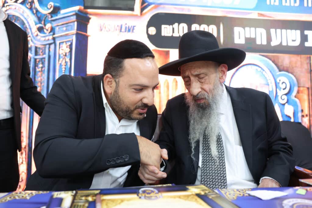 גלריה: בני התורה התגייסו להשלמת קומת היכל בית המדרש גלריה: בני התורה התגייסו להשלמת קומת היכל בית המדרש