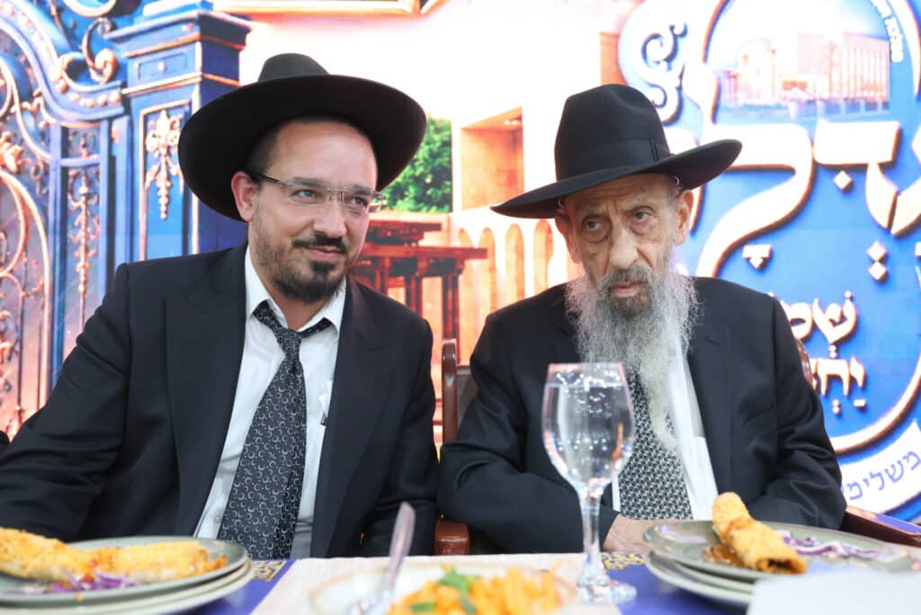 גלריה: בני התורה התגייסו להשלמת קומת היכל בית המדרש גלריה: בני התורה התגייסו להשלמת קומת היכל בית המדרש