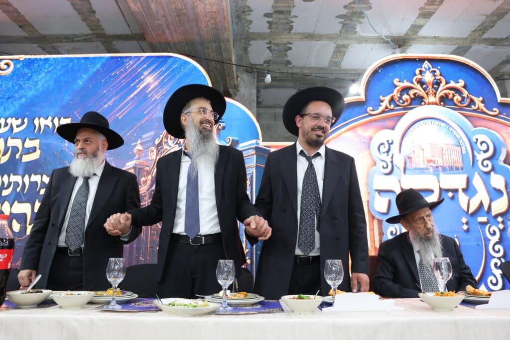 גלריה: בני התורה התגייסו להשלמת קומת היכל בית המדרש גלריה: בני התורה התגייסו להשלמת קומת היכל בית המדרש