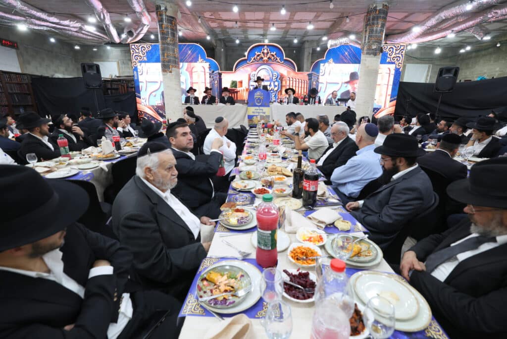 גלריה: בני התורה התגייסו להשלמת קומת היכל בית המדרש גלריה: בני התורה התגייסו להשלמת קומת היכל בית המדרש
