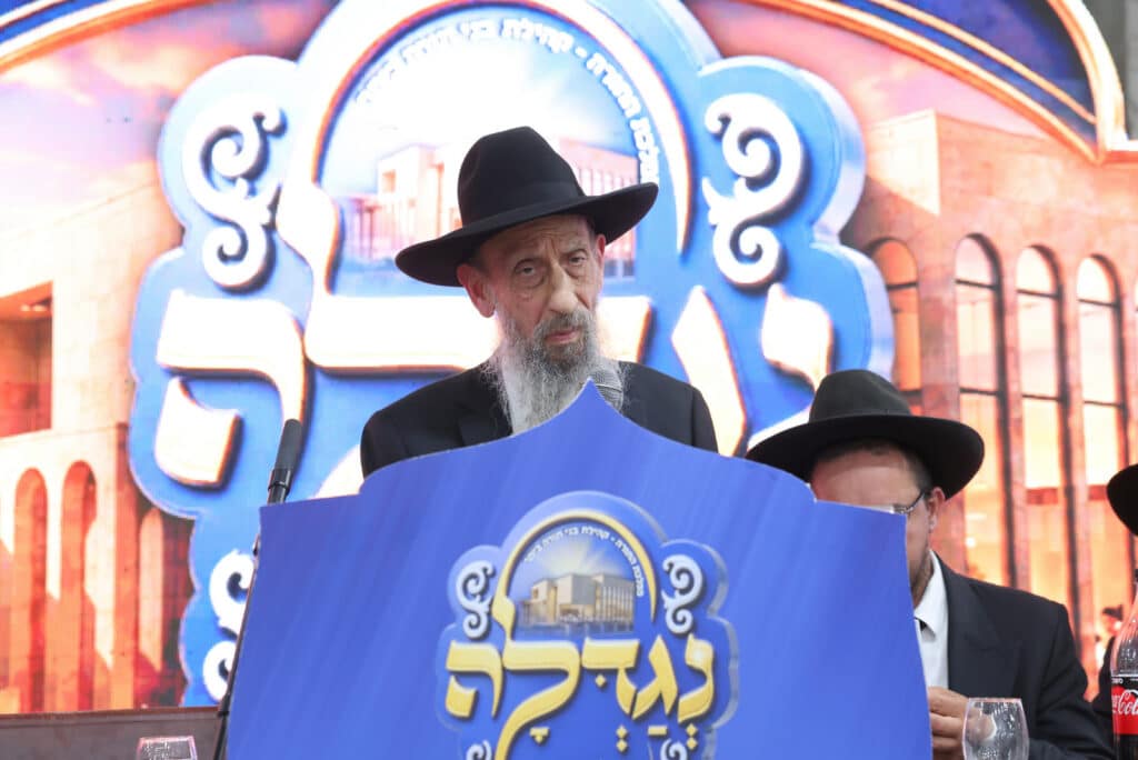 גלריה: בני התורה התגייסו להשלמת קומת היכל בית המדרש גלריה: בני התורה התגייסו להשלמת קומת היכל בית המדרש