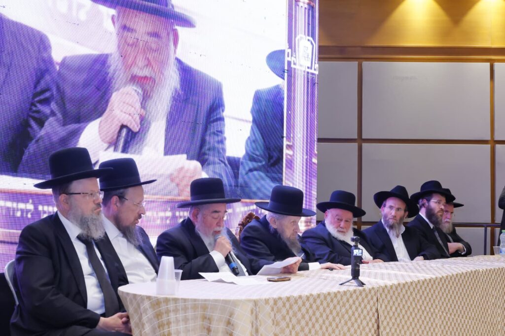 עשרות אלפי בנות סמינרים בכינוסי ענק לקראת יום ההתרמה עשרות אלפי בנות סמינרים בכינוסי ענק לקראת יום ההתרמה