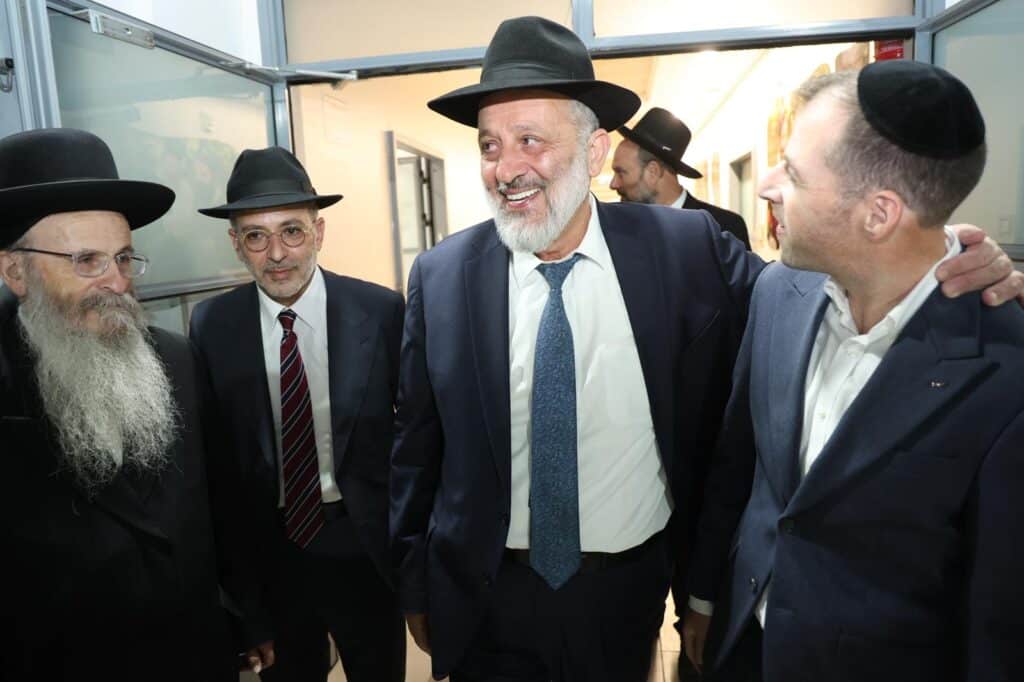 שמחת שבע ברכות לבתו של ח"כ ארז מלול - רבנים ואישי ציבור השתתפו שמחת שבע ברכות לבתו של ח"כ ארז מלול - רבנים ואישי ציבור השתתפו