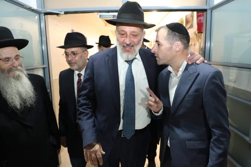 שמחת שבע ברכות לבתו של ח"כ ארז מלול - רבנים ואישי ציבור השתתפו שמחת שבע ברכות לבתו של ח"כ ארז מלול - רבנים ואישי ציבור השתתפו