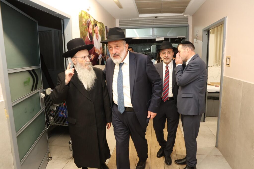 שמחת שבע ברכות לבתו של ח"כ ארז מלול - רבנים ואישי ציבור השתתפו שמחת שבע ברכות לבתו של ח"כ ארז מלול - רבנים ואישי ציבור השתתפו