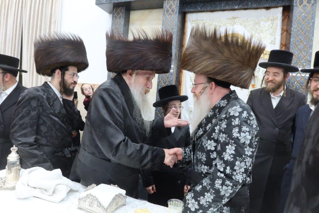 שמחת הבר מצוה לנכד כ"ק האדמו"ר מקרעטשניף - קרית גת שמחת הבר מצוה לנכד כ"ק האדמו"ר מקרעטשניף - קרית גת
