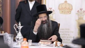 גלריה: האדמו"ר מסטריקוב ערך את סיום הש"ס והילולת זקנו זצ"ל