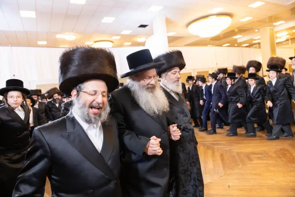שמחת בית רימנוב: נכד האדמו"ר מקאמרנא נישא באנטוורפן שמחת בית רימנוב: נכד האדמו"ר מקאמרנא נישא באנטוורפן